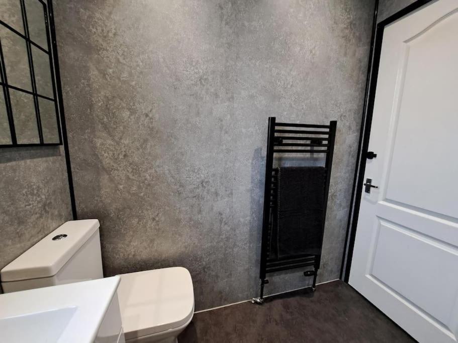 Glasgow Apartment Close To The Airport Renfrew Esterno foto